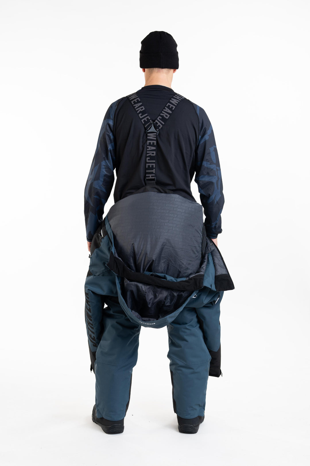 The One V2 - Black/DeepSea/White - 150g vuori