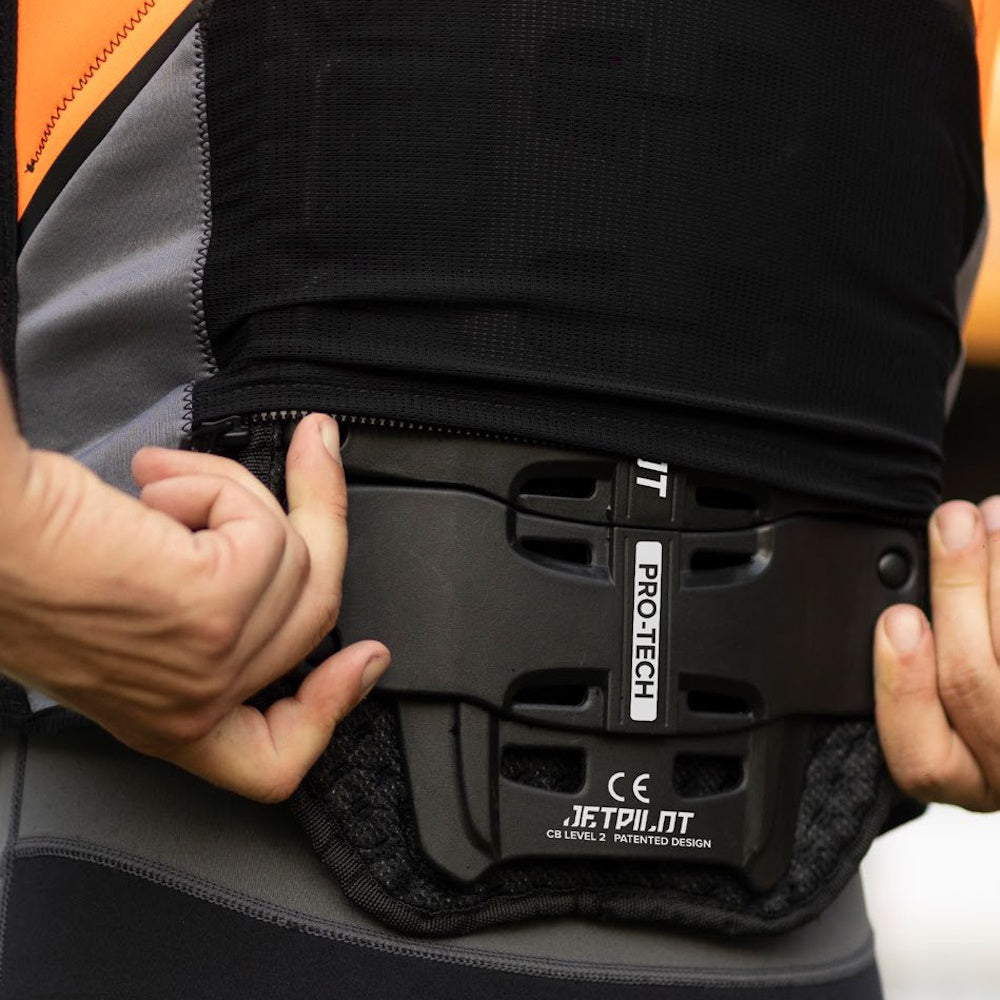 Jetpilot RX Vault Protech nylon Black jettiliivi selkäpanssarilla