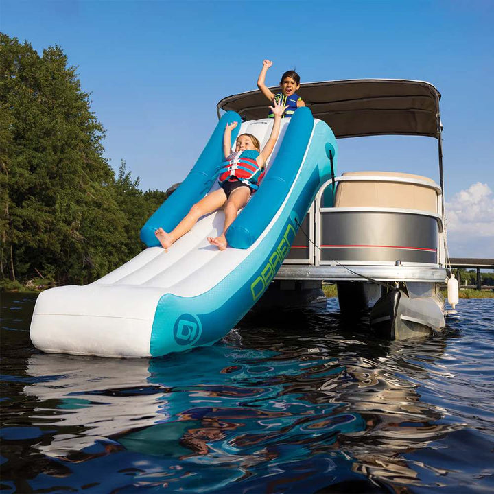 Ilmalla täytettävä liukumäki